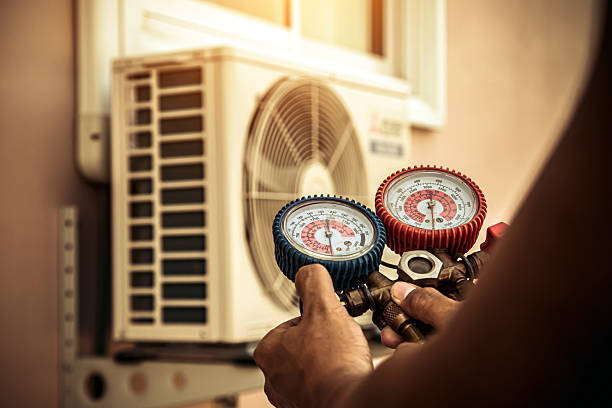 Professional Ac Installation technician working in Williamstown, PA